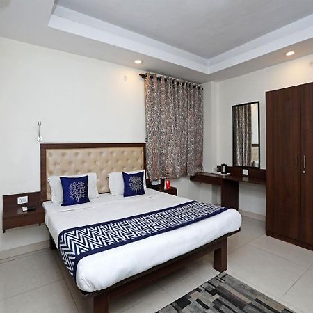 Oyo 680 Hotel Ranjana Heritage Lakhnaú Exteriér fotografie