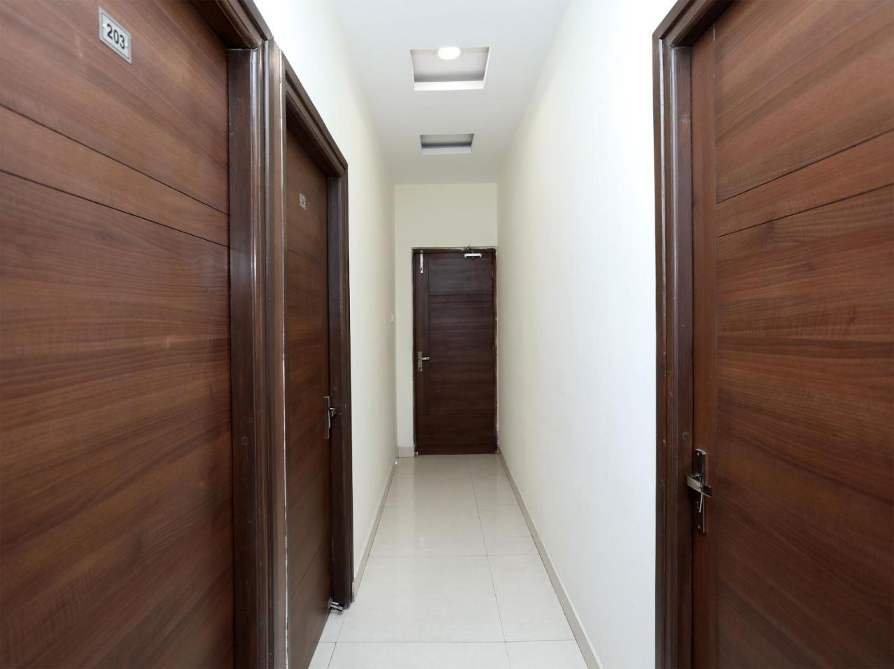 Oyo 680 Hotel Ranjana Heritage Lakhnaú Exteriér fotografie