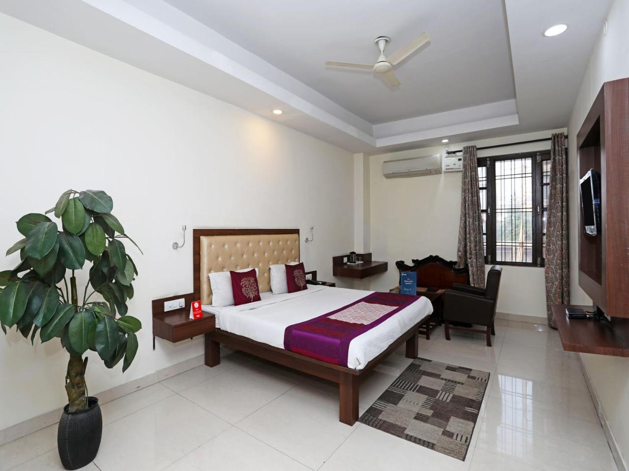 Oyo 680 Hotel Ranjana Heritage Lakhnaú Exteriér fotografie