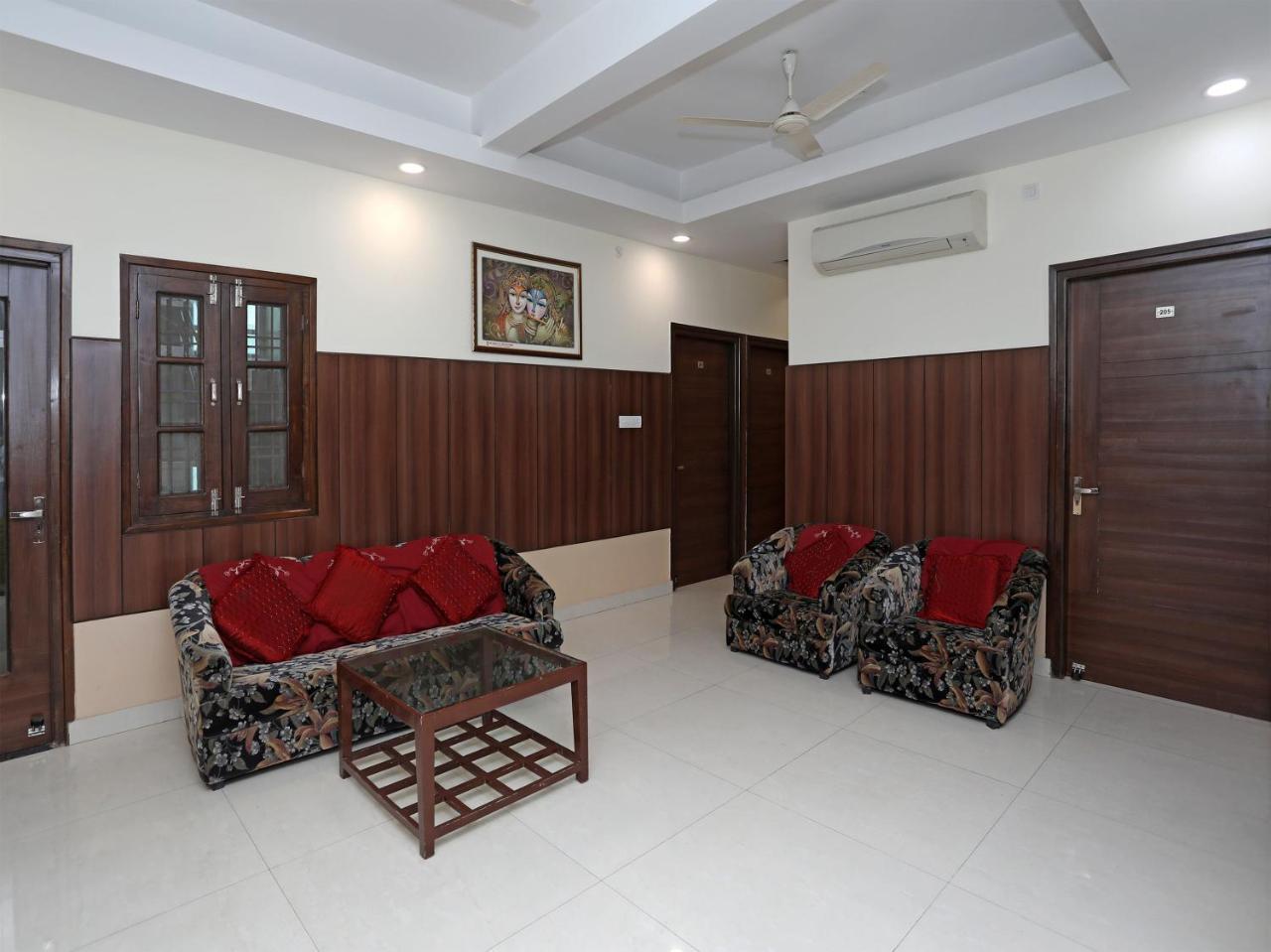 Oyo 680 Hotel Ranjana Heritage Lakhnaú Exteriér fotografie