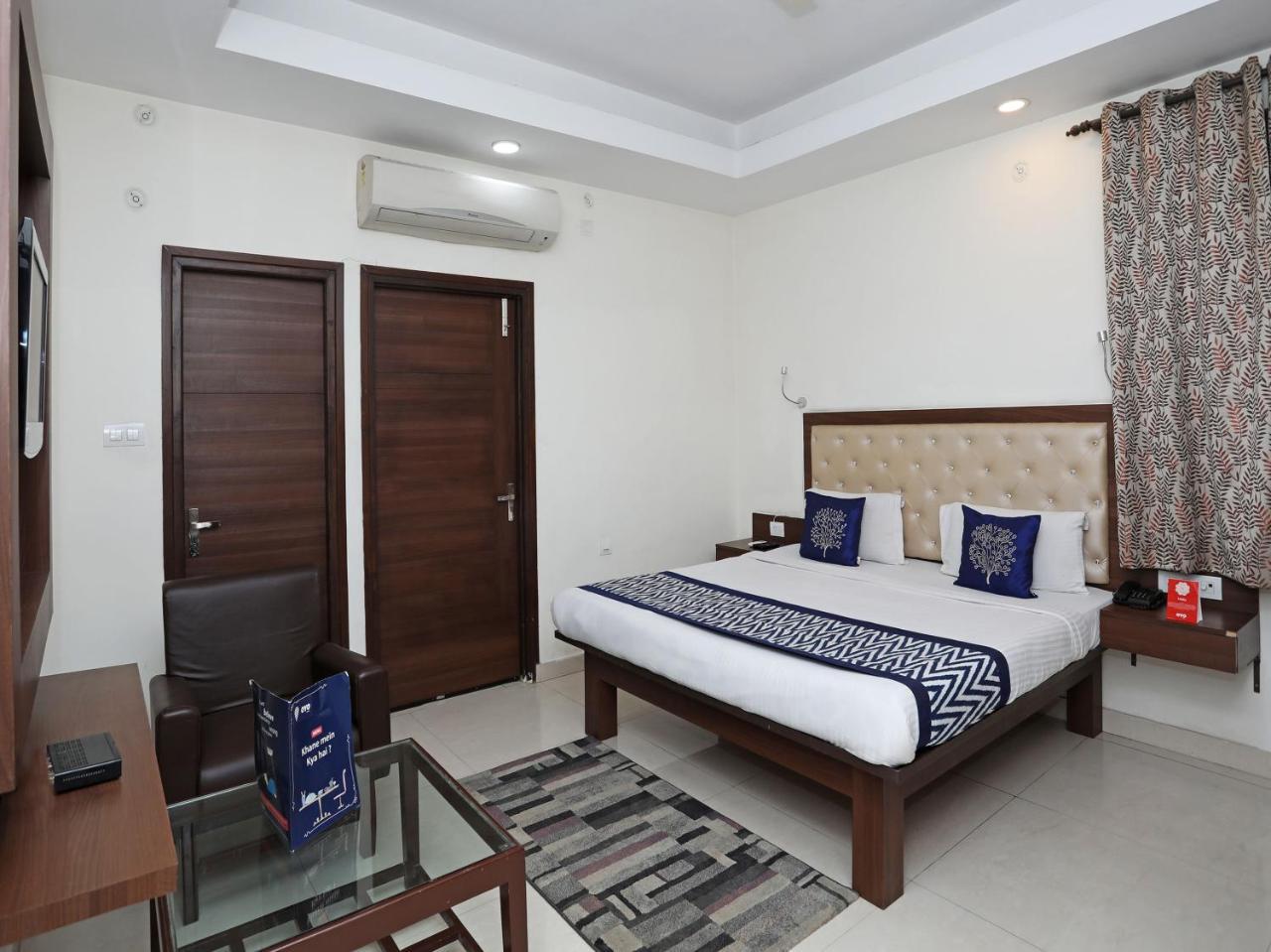 Oyo 680 Hotel Ranjana Heritage Lakhnaú Exteriér fotografie